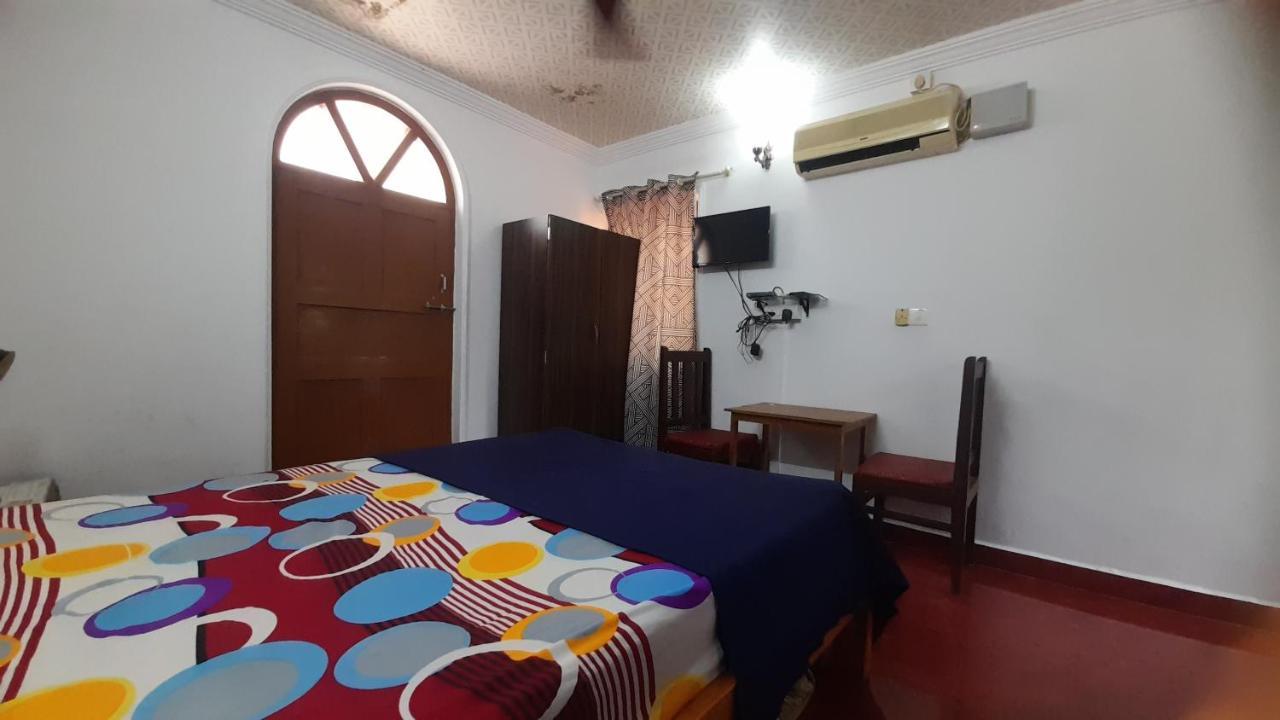 Pihu Hotel Old Goa Bagian luar foto